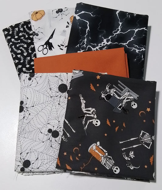 Mystery 5-0 Mini Mystery FQ Bundle - Spooky