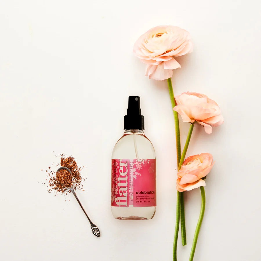 Soak Flatter Spray -- Celebration