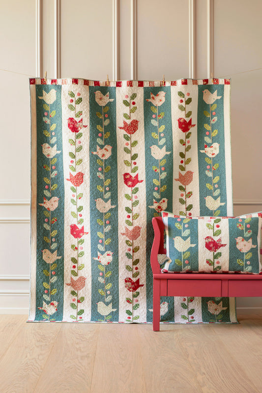 Tilda Winter Birds Quilt - Petrol